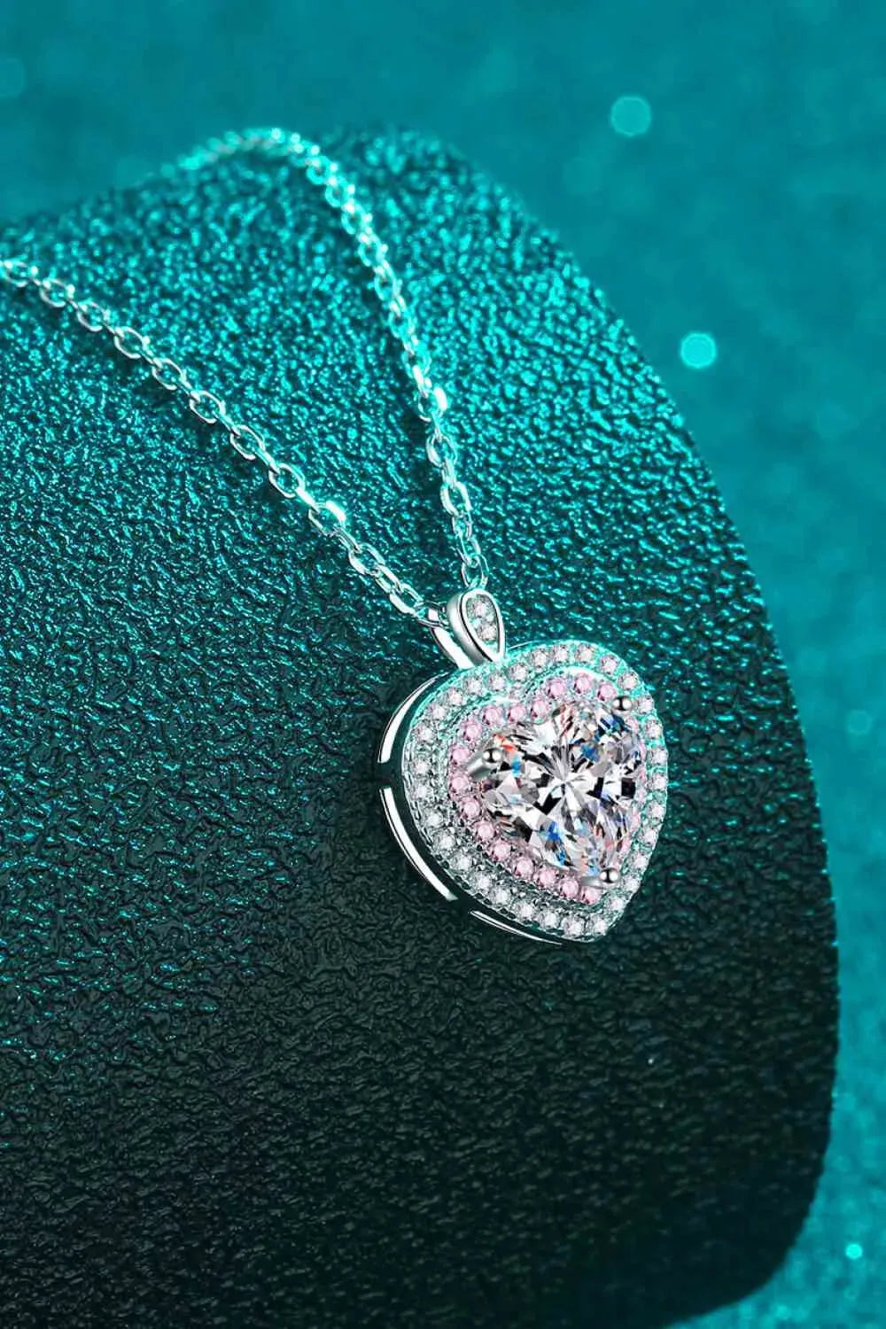 925 Sterling Silver 1 Carat Moissanite Heart Pendant Necklace Moissanite - Tophatter Daily Deals